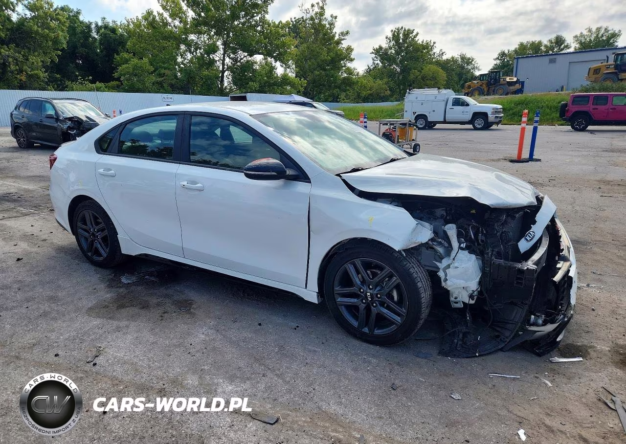 2020 Kia Forte Gt Line VIN:3KPF34AD5LE195678 - 4