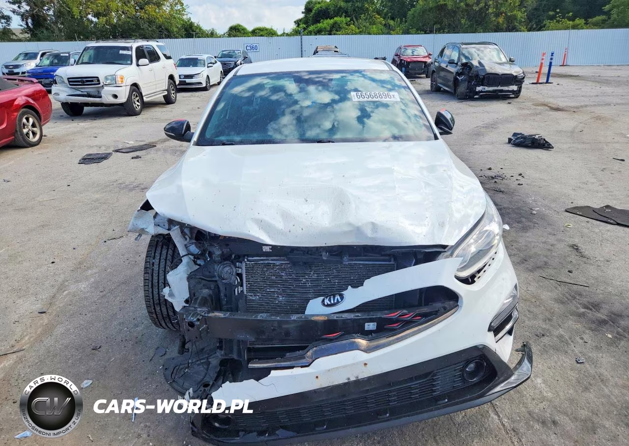 2020 Kia Forte Gt Line VIN:3KPF34AD5LE195678 - 5