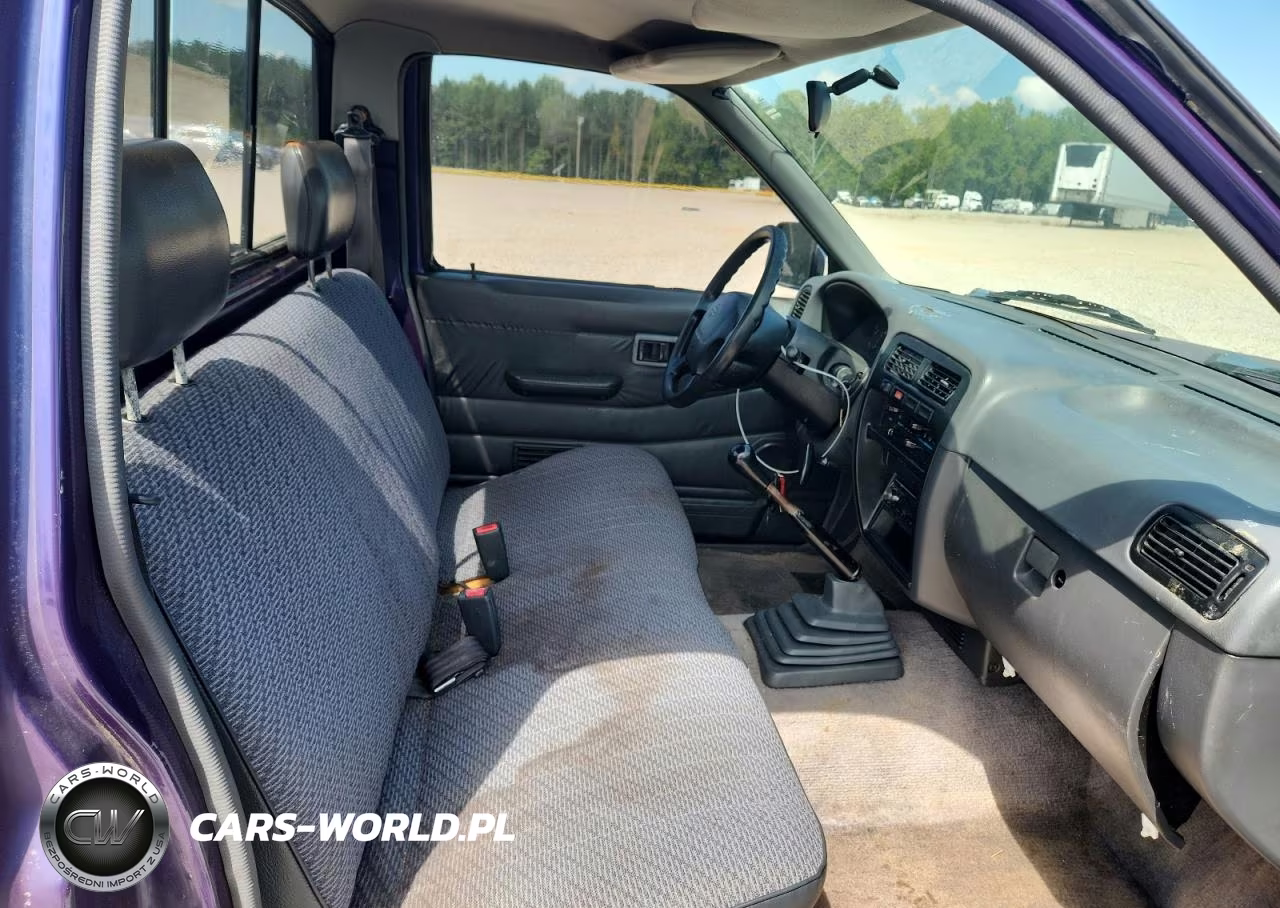 1996 Nissan Truck Base VIN:1N6SD11S2TC313148 - 10