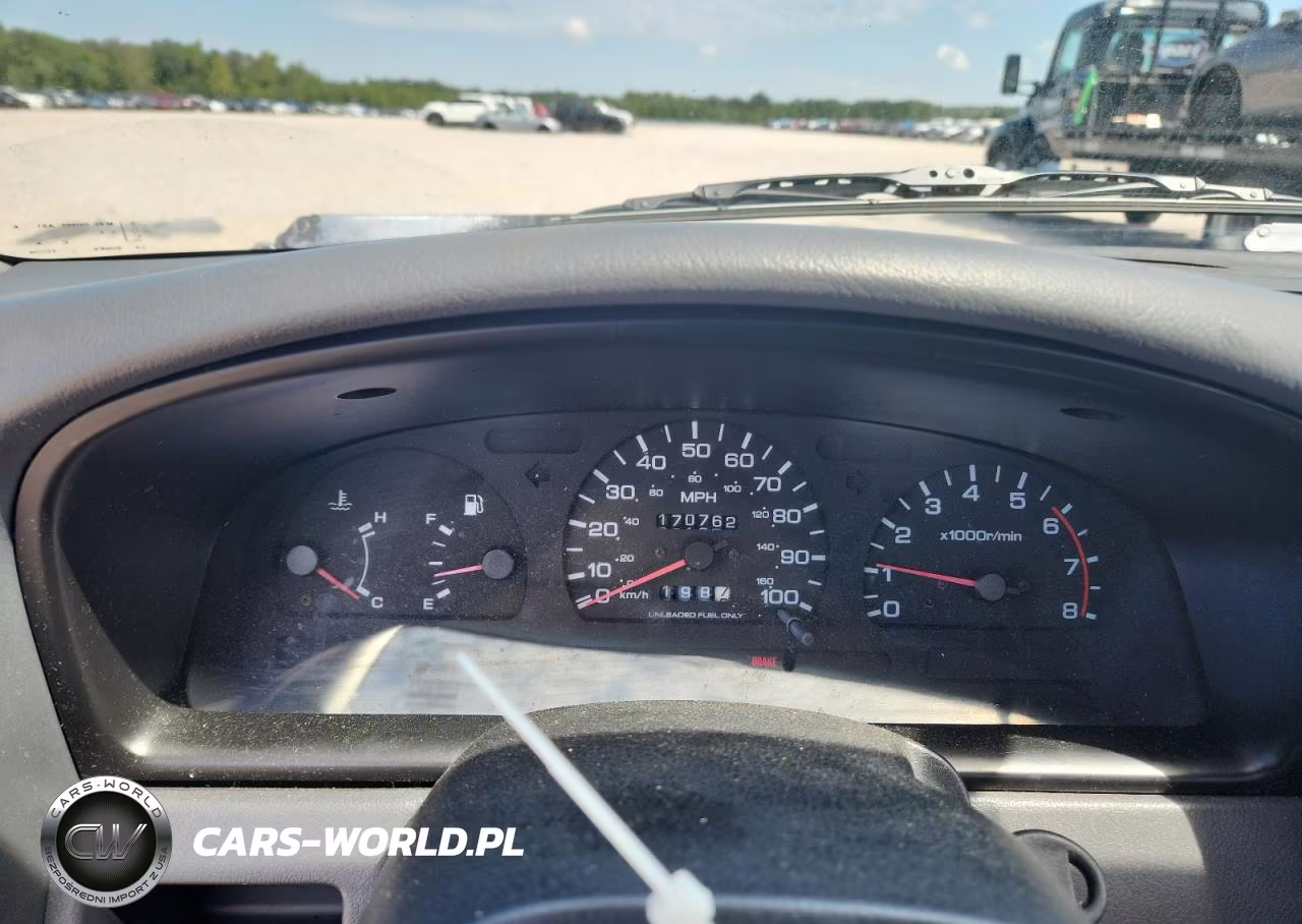 1996 Nissan Truck Base VIN:1N6SD11S2TC313148 - 9