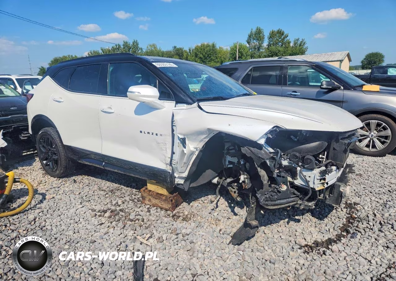 2023 Chevrolet Blazer Rs VIN:3GNKBERS6PS204736 - 4