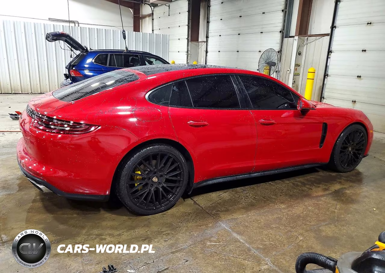 2018 Porsche Panamera 4 VIN:WP0AA2A72JL114767 - 3