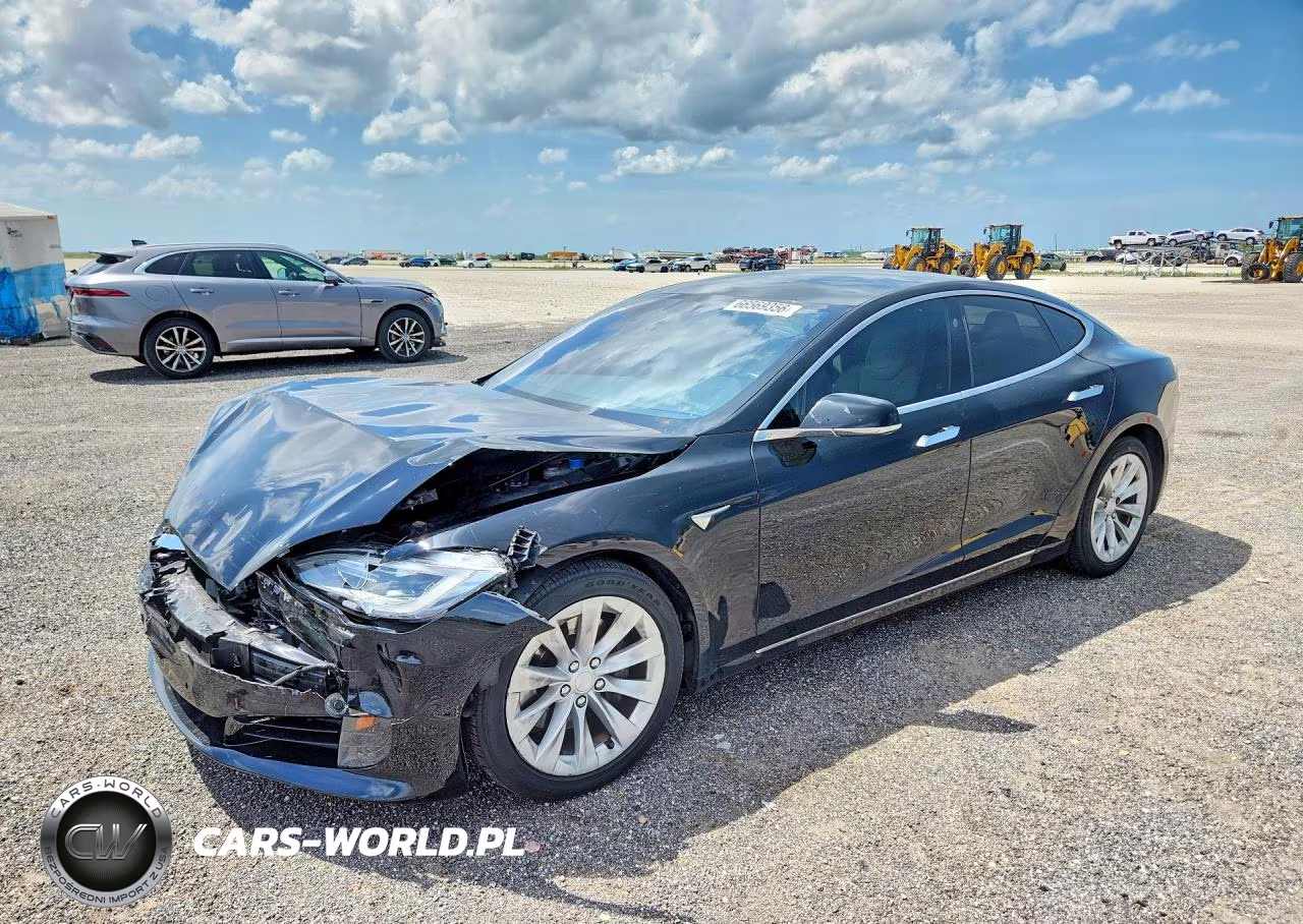2017 Tesla Model S – zdjęcie 1 z 13