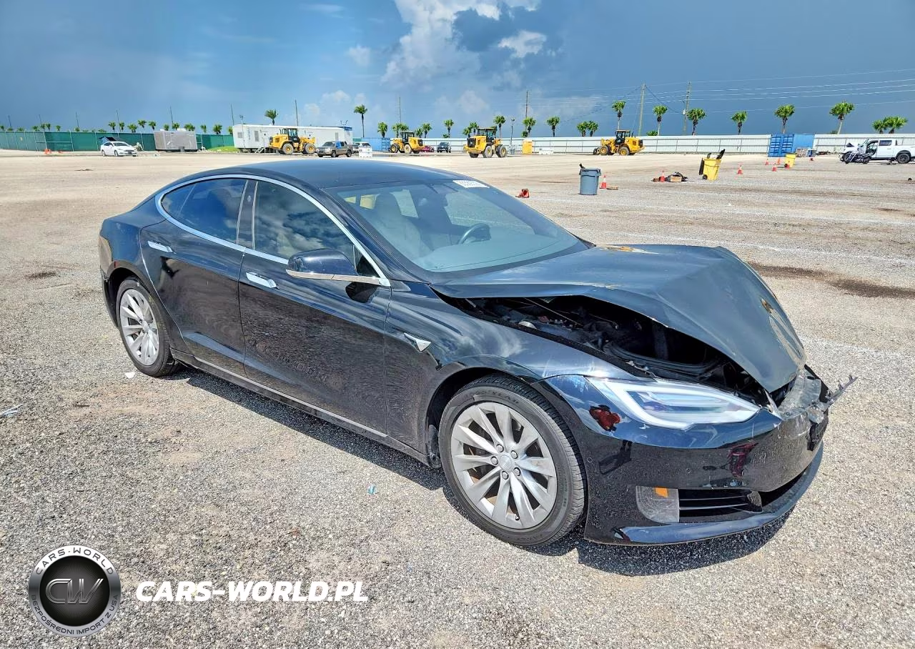 2017 Tesla Model S VIN:5YJSA1E13HF184585 - 4