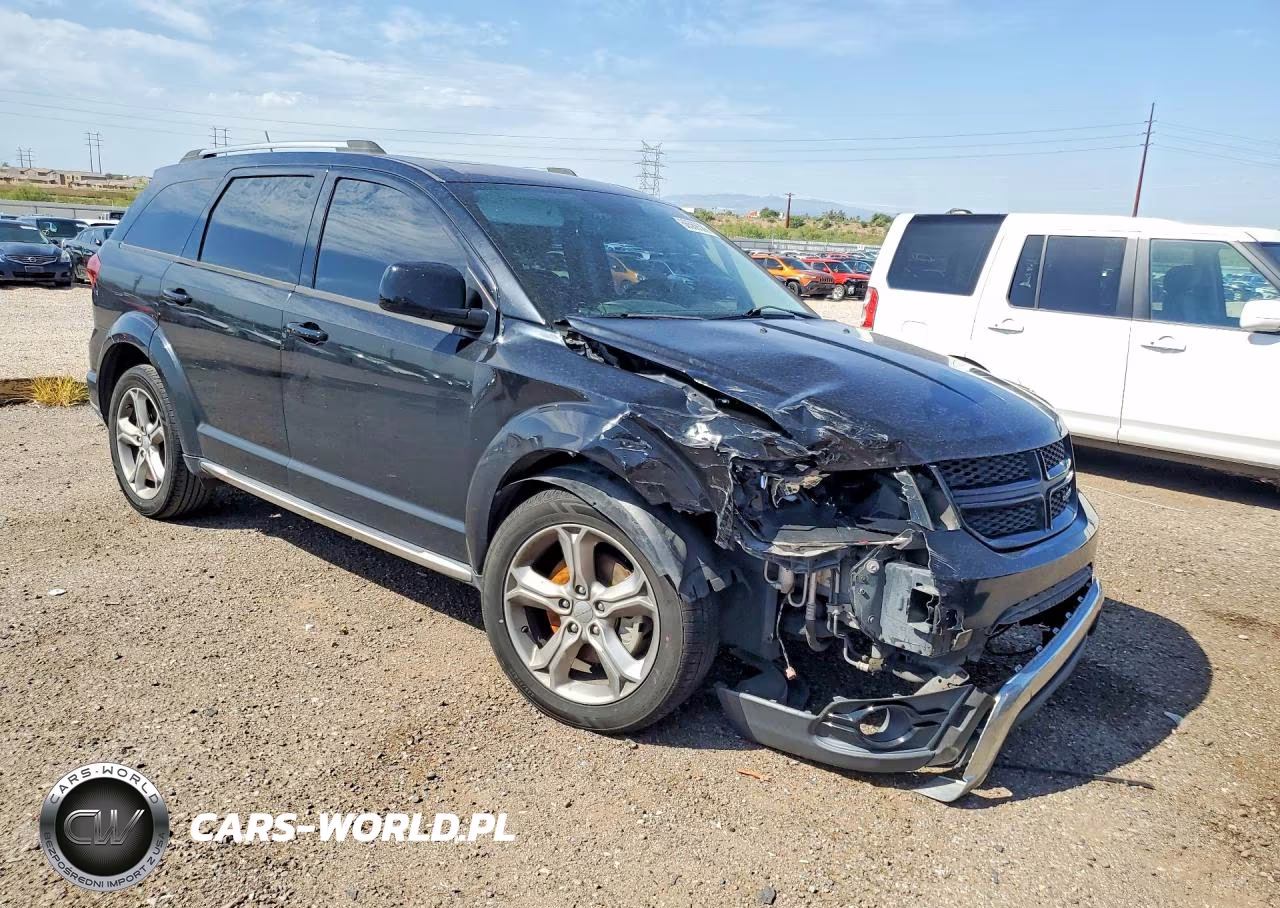 2017 Dodge Journey Crossroad VIN:3C4PDCGG2HT555618 - 4