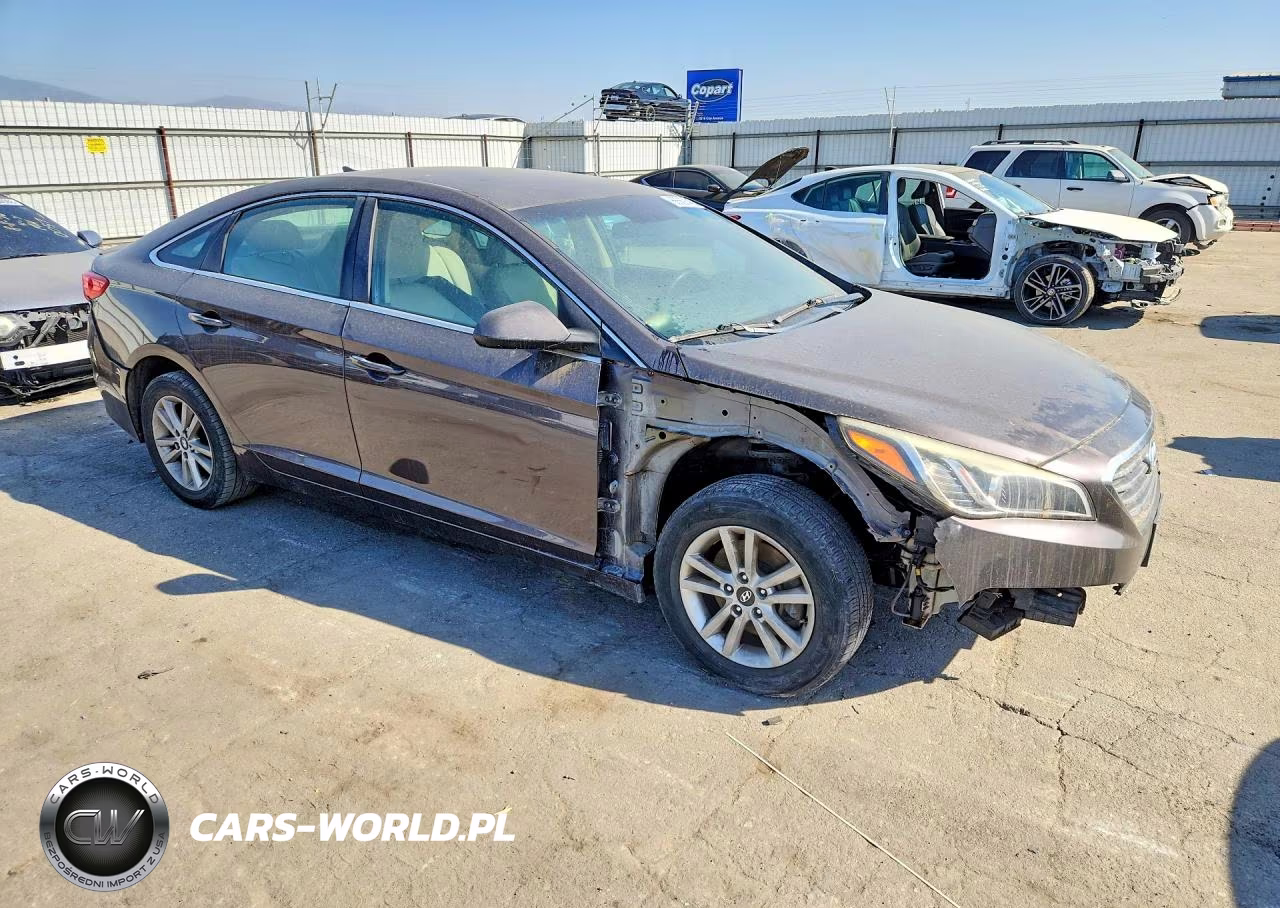 2015 Hyundai Sonata Se VIN:5NPE24AF4FH229822 - 4