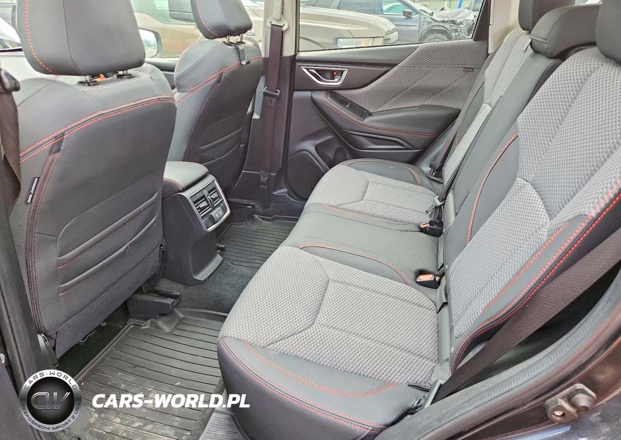 2019 Subaru Forester Sport VIN:JF2SKAJC7KH541506 - 11