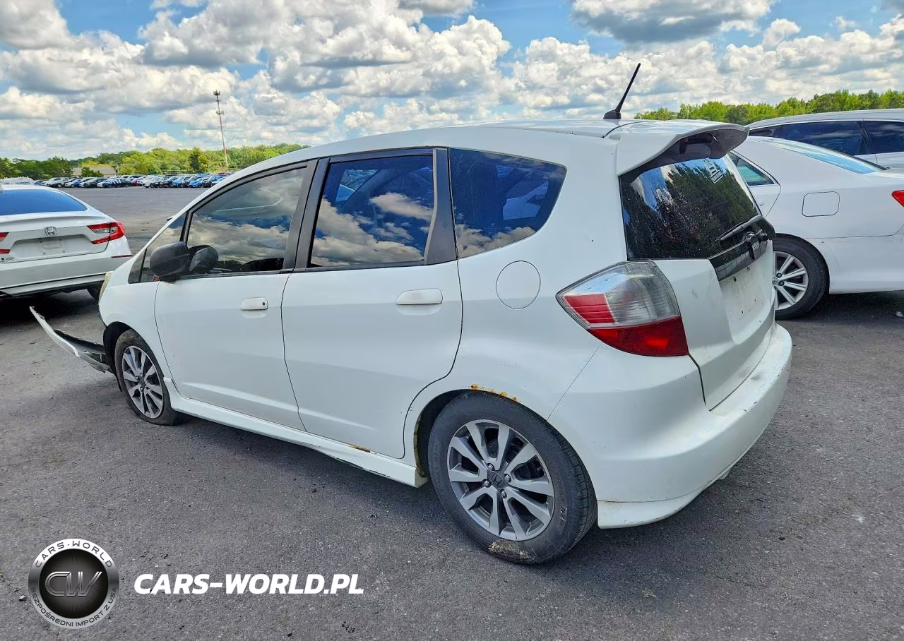 2012 Honda Fit Sport VIN:JHMGE8H52CC008777 - 2