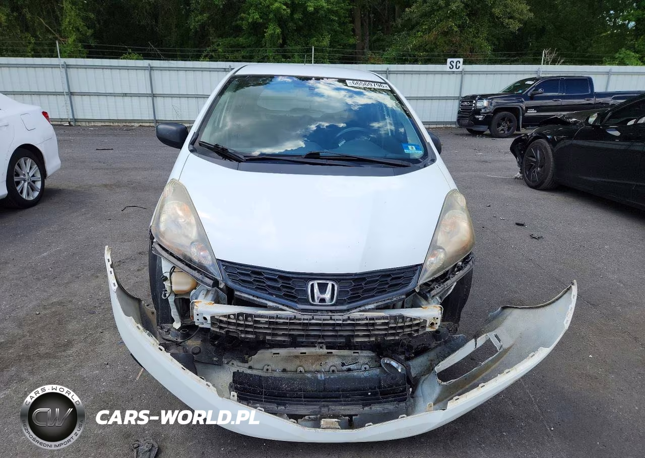 2012 Honda Fit Sport VIN:JHMGE8H52CC008777 - 5