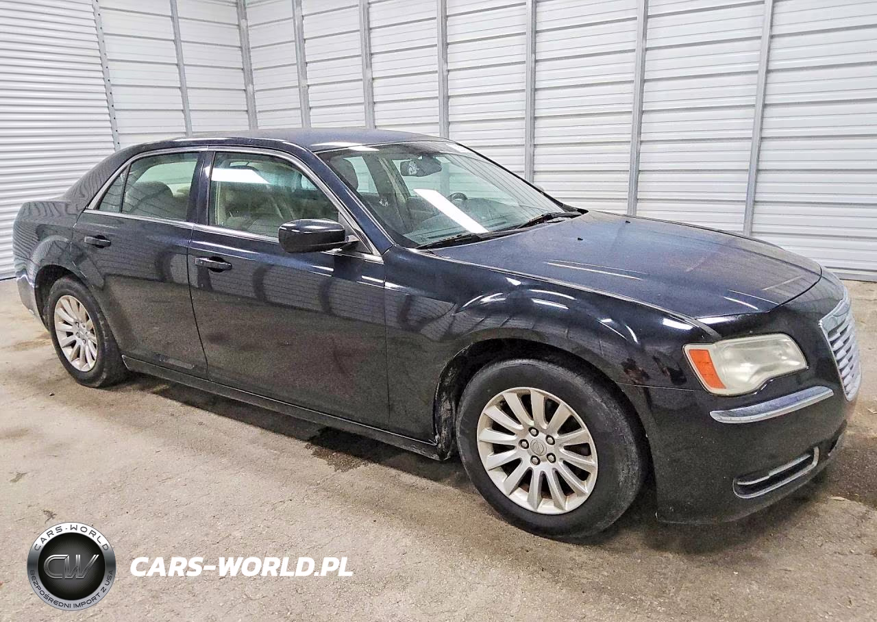 2013 Chrysler 300 VIN:2C3CCAAG7DH507859 - 4