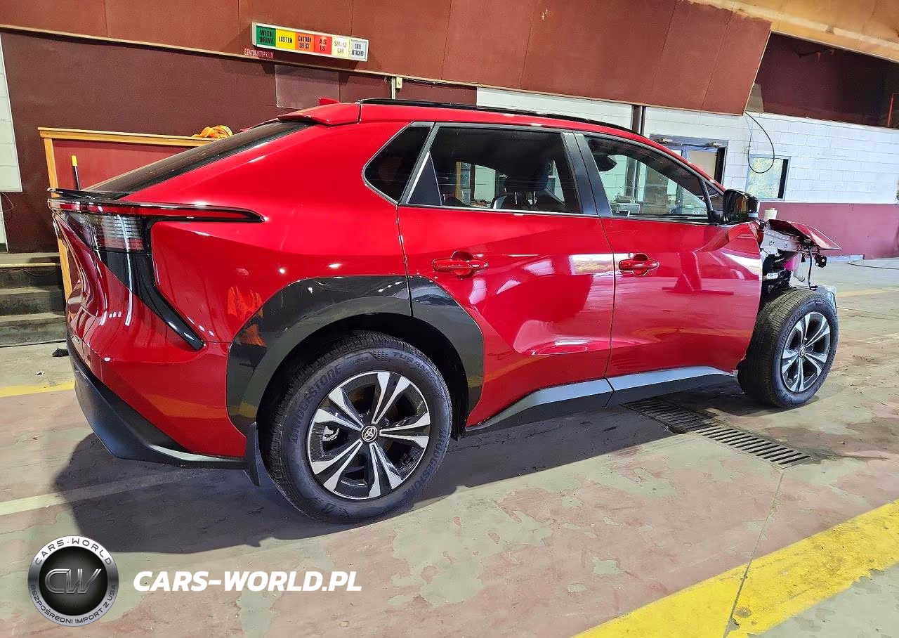 2025 Toyota Bz4X Xle VIN:JTMABACA3SA096678 - 3