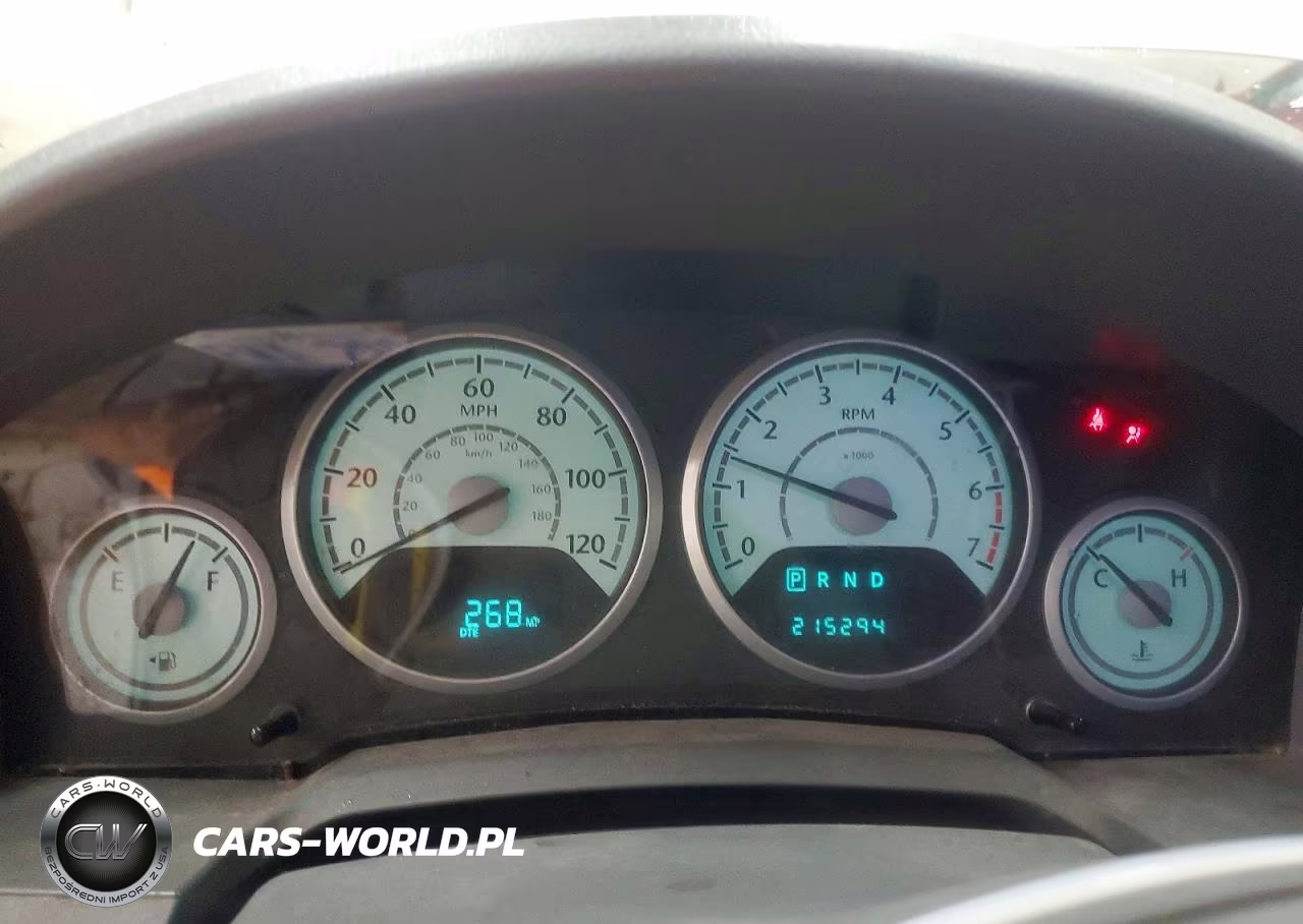 2008 Chrysler Town & Country Touring VIN:2A8HR54P18R746965 - 9
