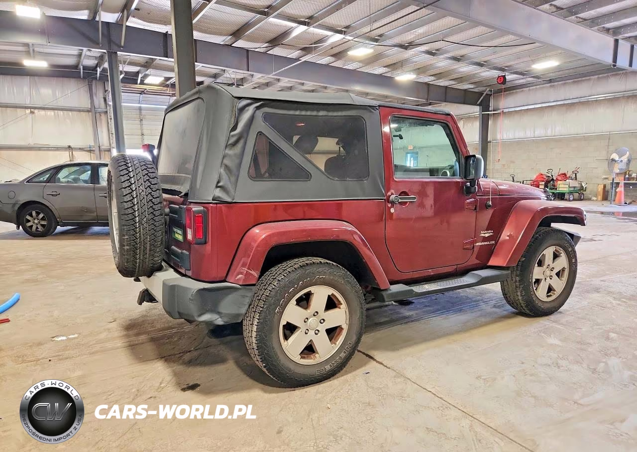 2010 Jeep Wrangler Sahara VIN:1J4AA5D12AL152874 - 3