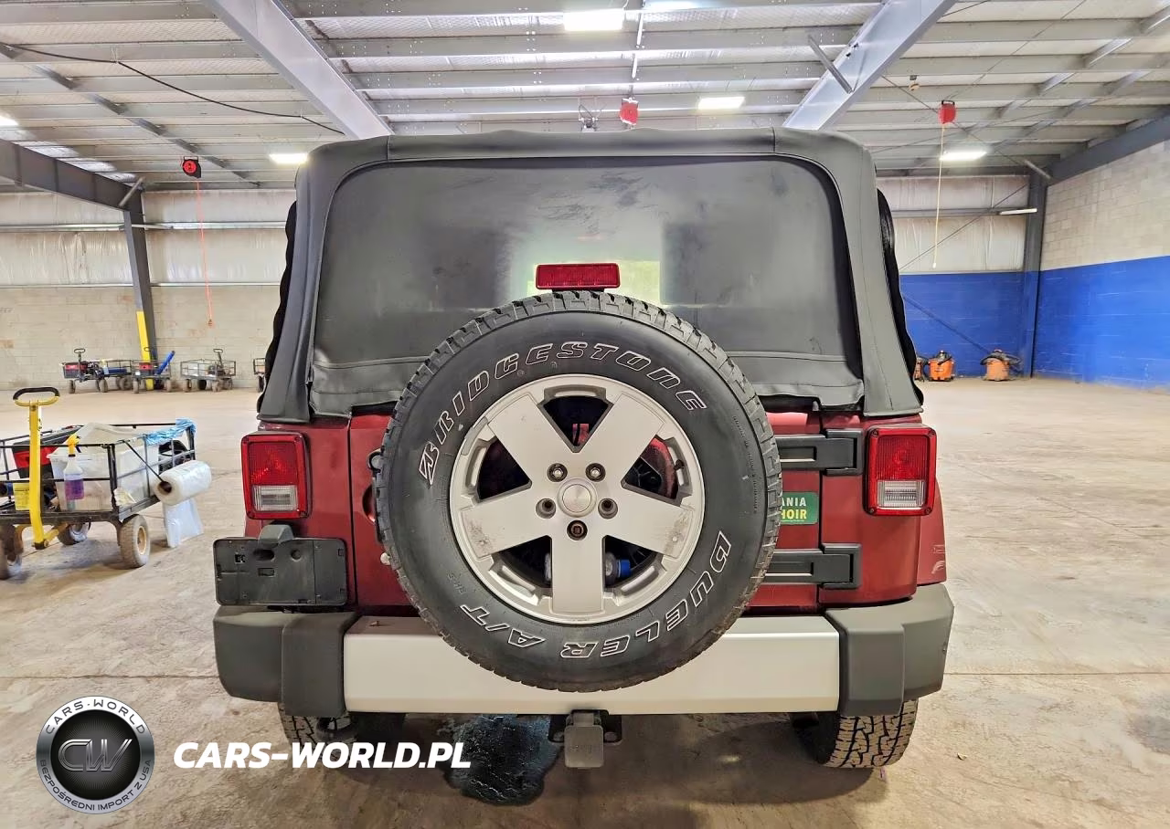 2010 Jeep Wrangler Sahara VIN:1J4AA5D12AL152874 - 6