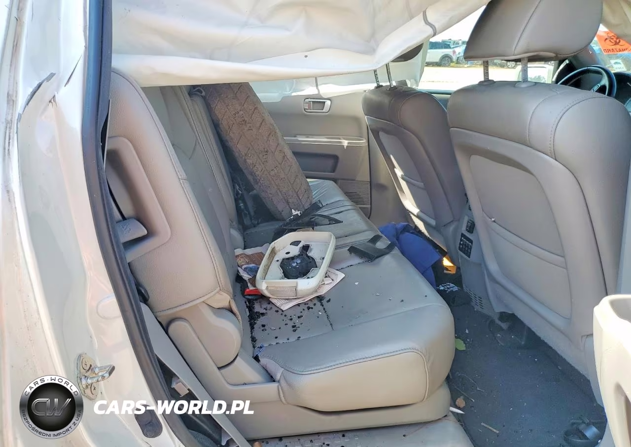 2012 Honda Pilot Touring VIN:5FNYF3H92CB027096 - 10