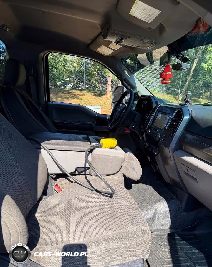 2019 Ford F350 Super VIN:1FDRF3G63KEE41950 - 5