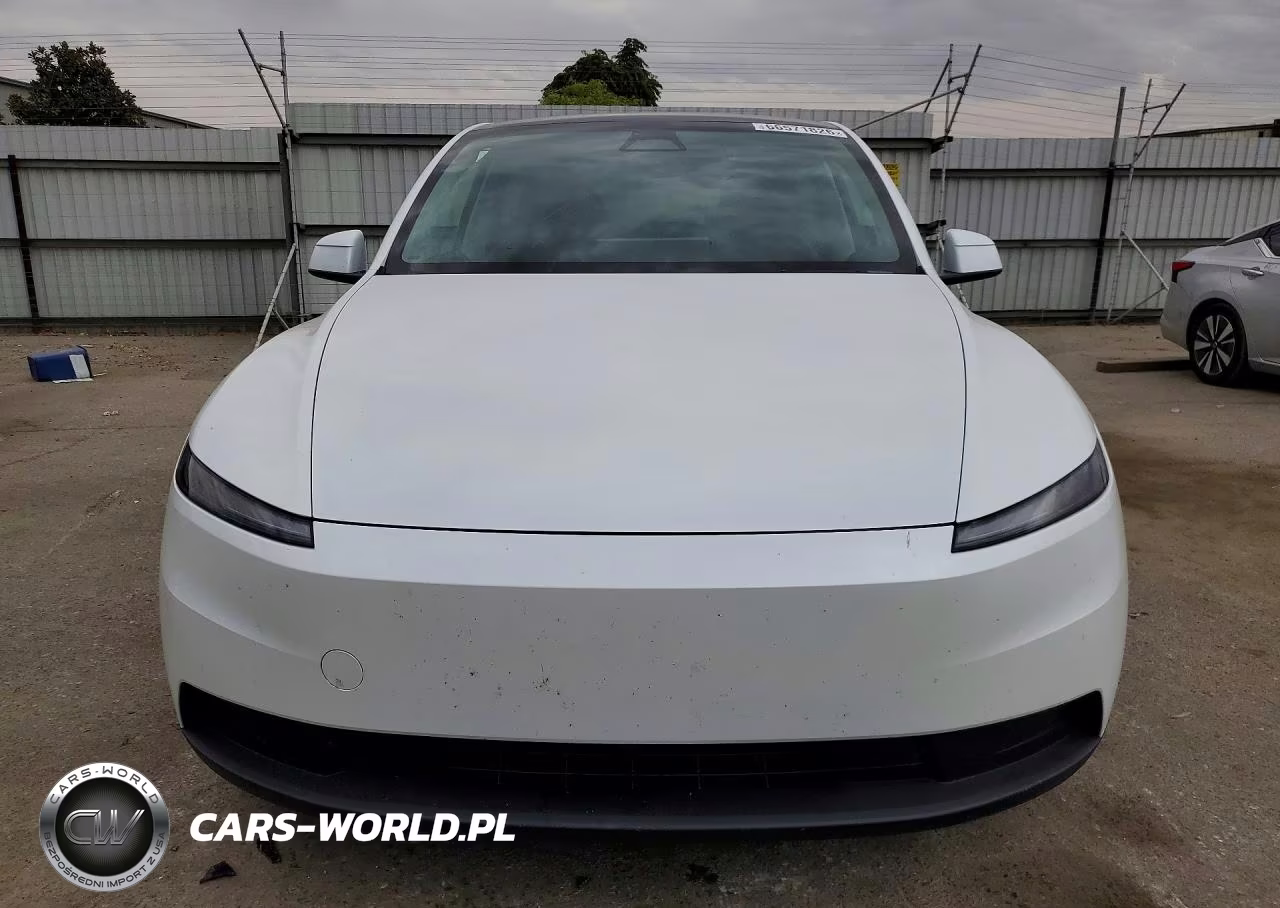 2026 Tesla Model Y VIN:7SAYGDEE7TA663341 - 5