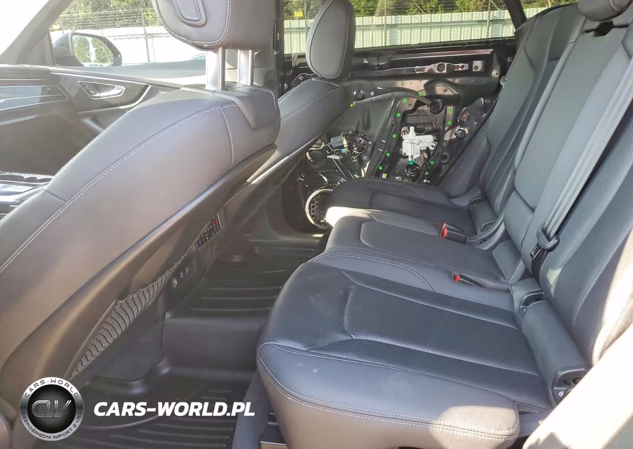 2019 Audi Q8 Prestige VIN:WA1CVAF17KD044233 - 10