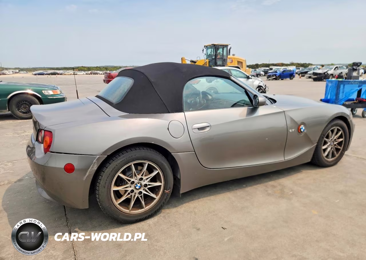 2003 BMW Z4 2.5 VIN:4USBT33443LS46692 - 3