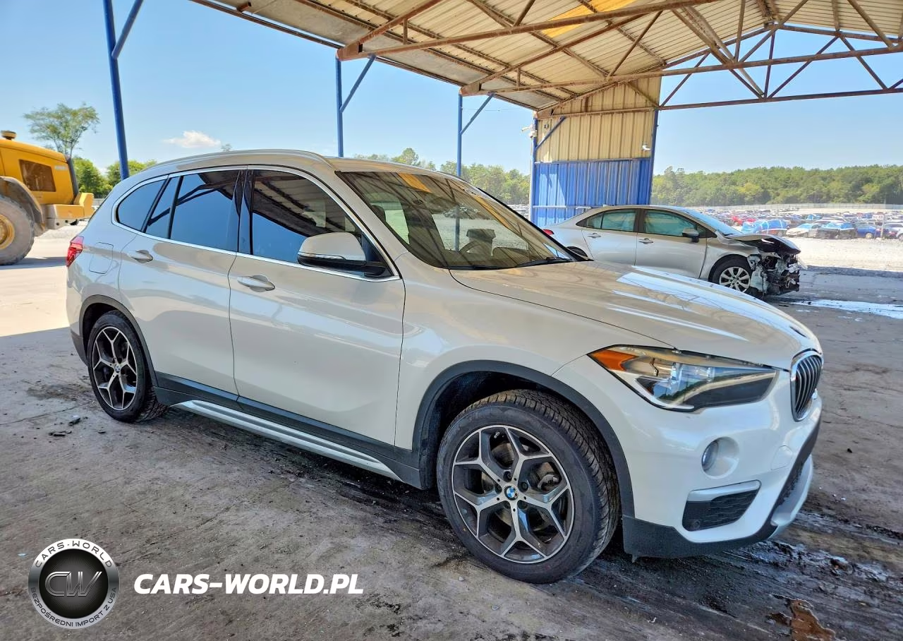 2019 BMW X1 xDrive28I VIN:WBXHT3C59K5L36211 - 4