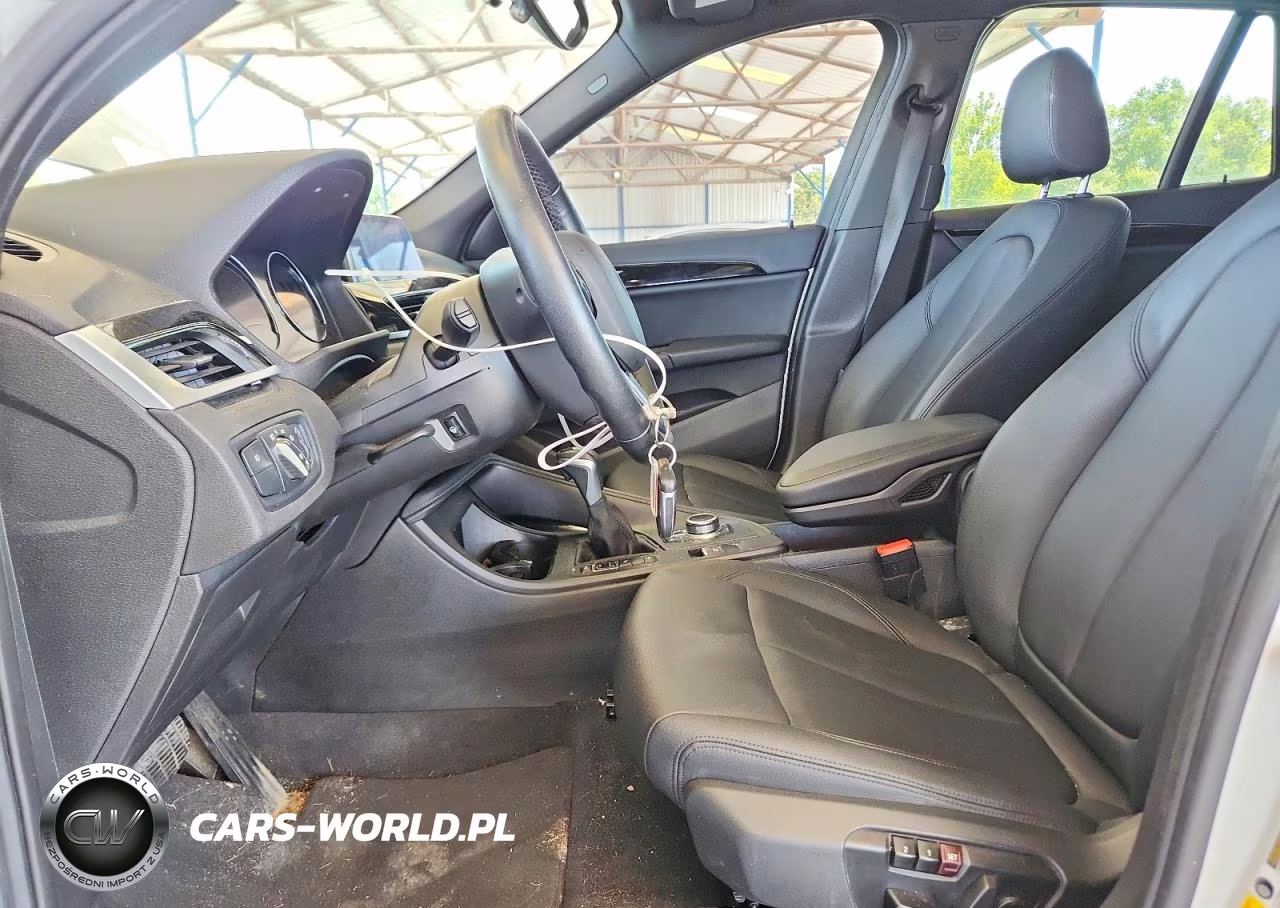 2019 BMW X1 xDrive28I VIN:WBXHT3C59K5L36211 - 7