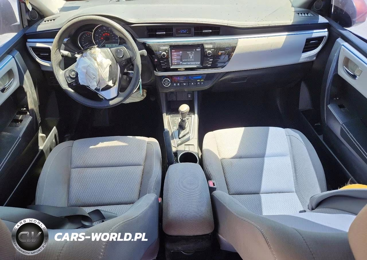 2015 Toyota Corolla Le VIN:5YFBURHE1FP342587 - 8