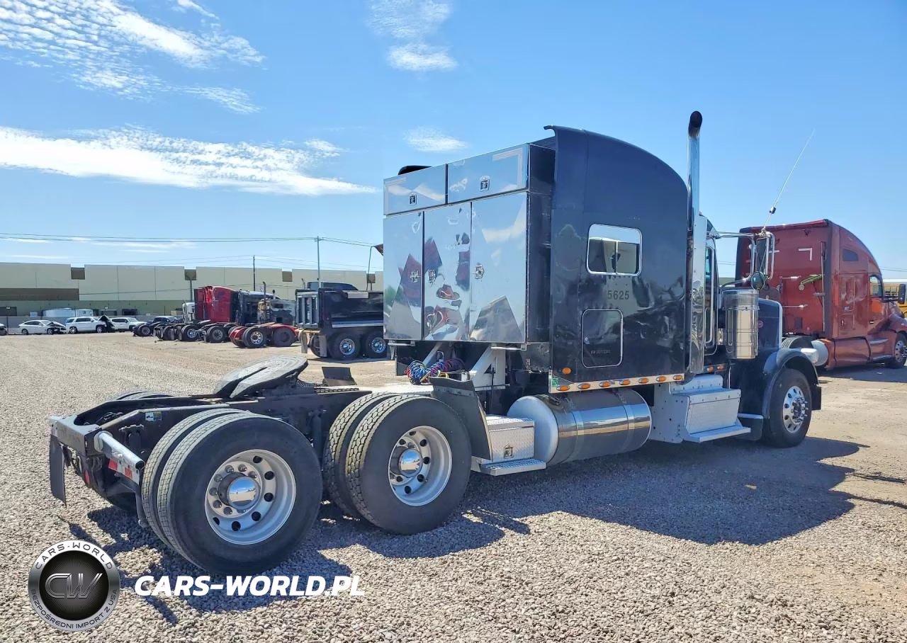 2013 Peterbilt 388 Semi Truck VIN:1XPWD49X5DD172303 - 3