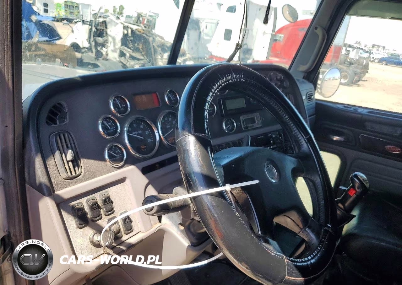 2013 Peterbilt 388 Semi Truck VIN:1XPWD49X5DD172303 - 8