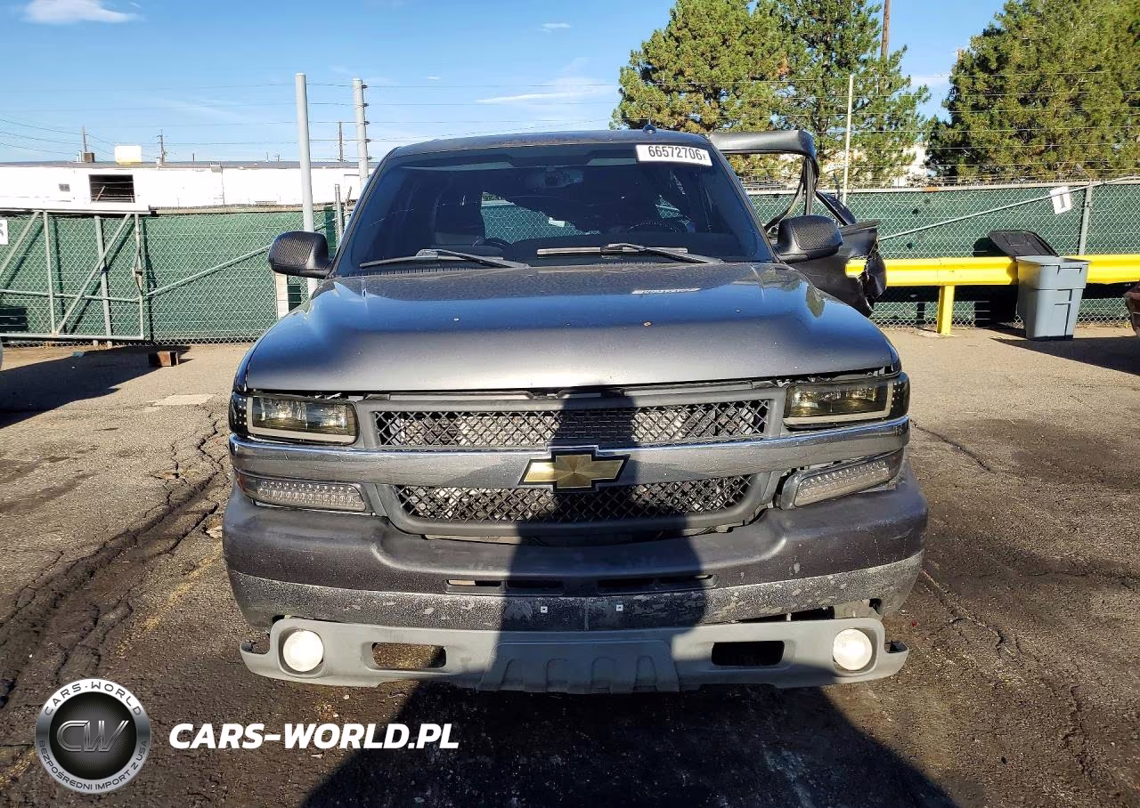 2005 Chevrolet Tahoe K1500 VIN:1GNEK13T35R217399 - 5