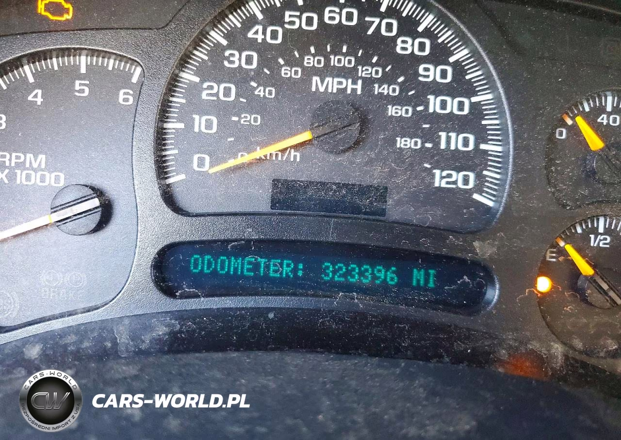 2005 Chevrolet Tahoe K1500 VIN:1GNEK13T35R217399 - 9