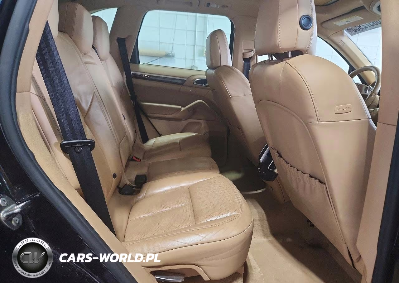2012 Porsche Cayenne S VIN:WP1AB2A24CLA40173 - 11