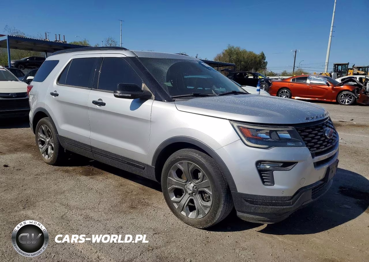 2018 Ford Explorer Sport VIN:1FM5K8GT5JGB56831 - 4