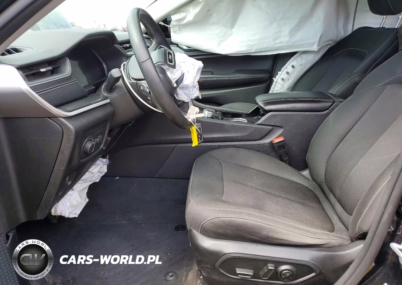 2023 Jeep Grand Cherokee Laredo VIN:1C4RJHAG9PC520236 - 7