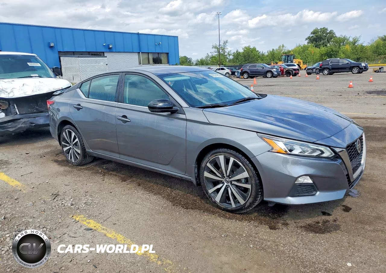 2020 Nissan Altima Sr VIN:1N4BL4CWXLN323380 - 4