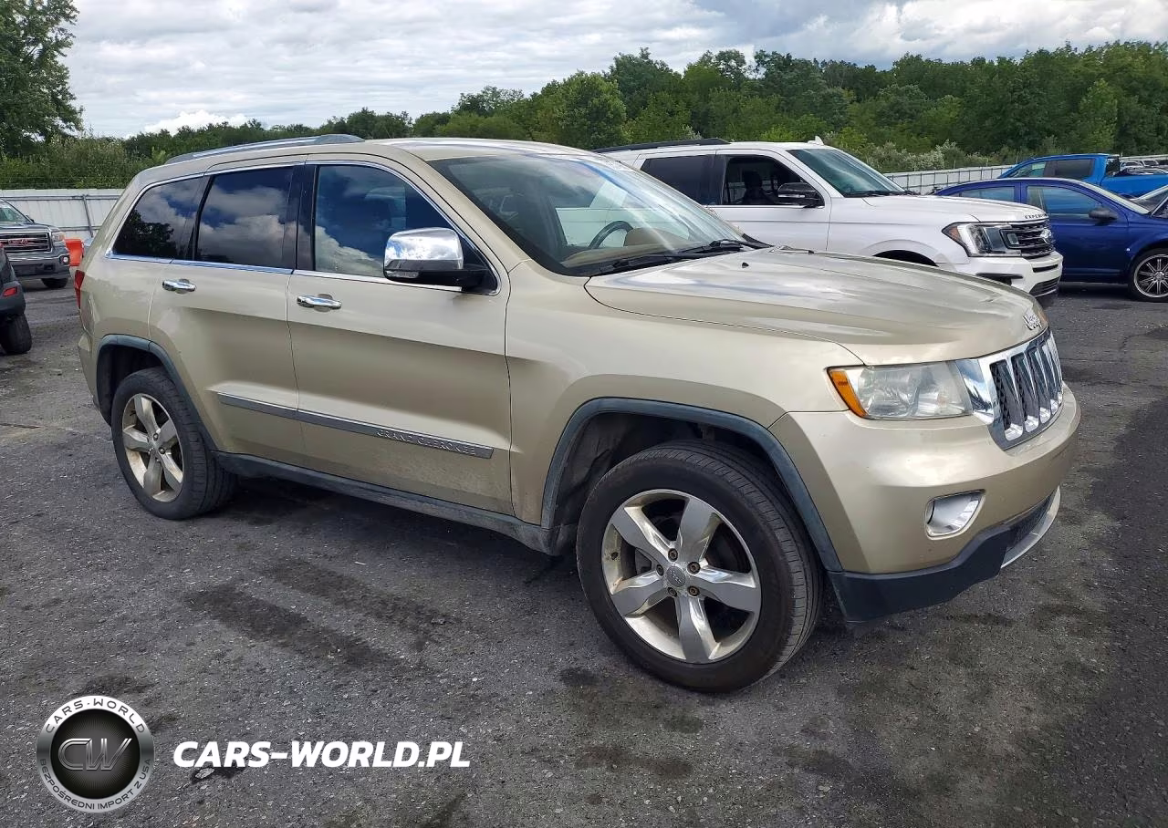 2011 Jeep Grand Cherokee VIN:1J4RR6GG6BC632886 - 4