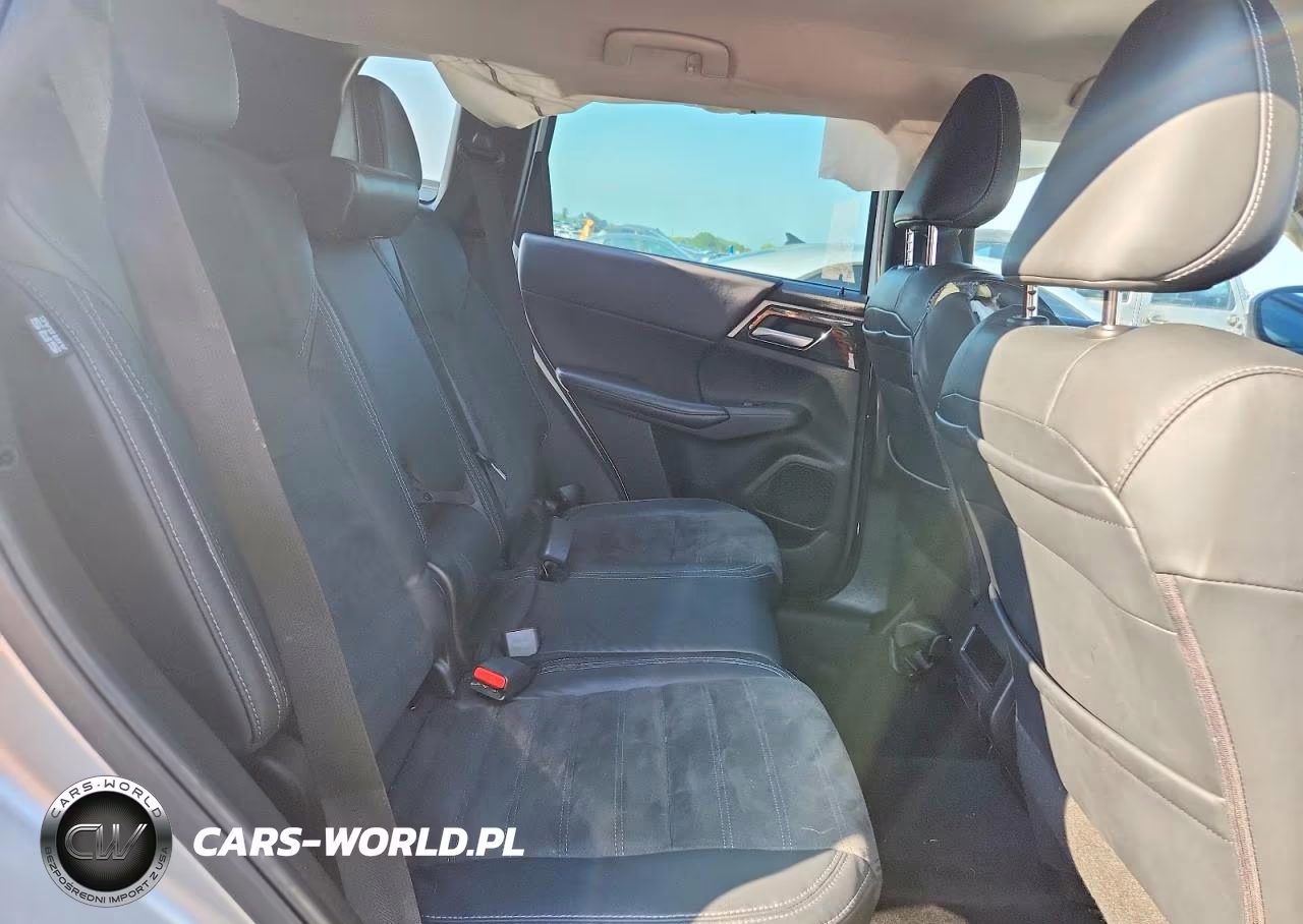2023 Mitsubishi Outlander Se VIN:JA4J3UA88PZ046537 - 11