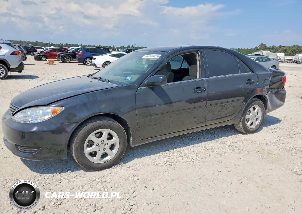 2005 Toyota Camry Le – zdjęcie 1 z 12