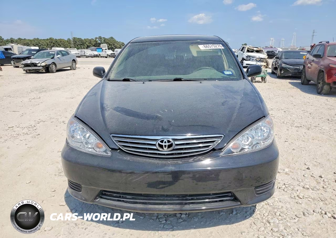 2005 Toyota Camry Le VIN:4T1BE32K25U623738 - 5