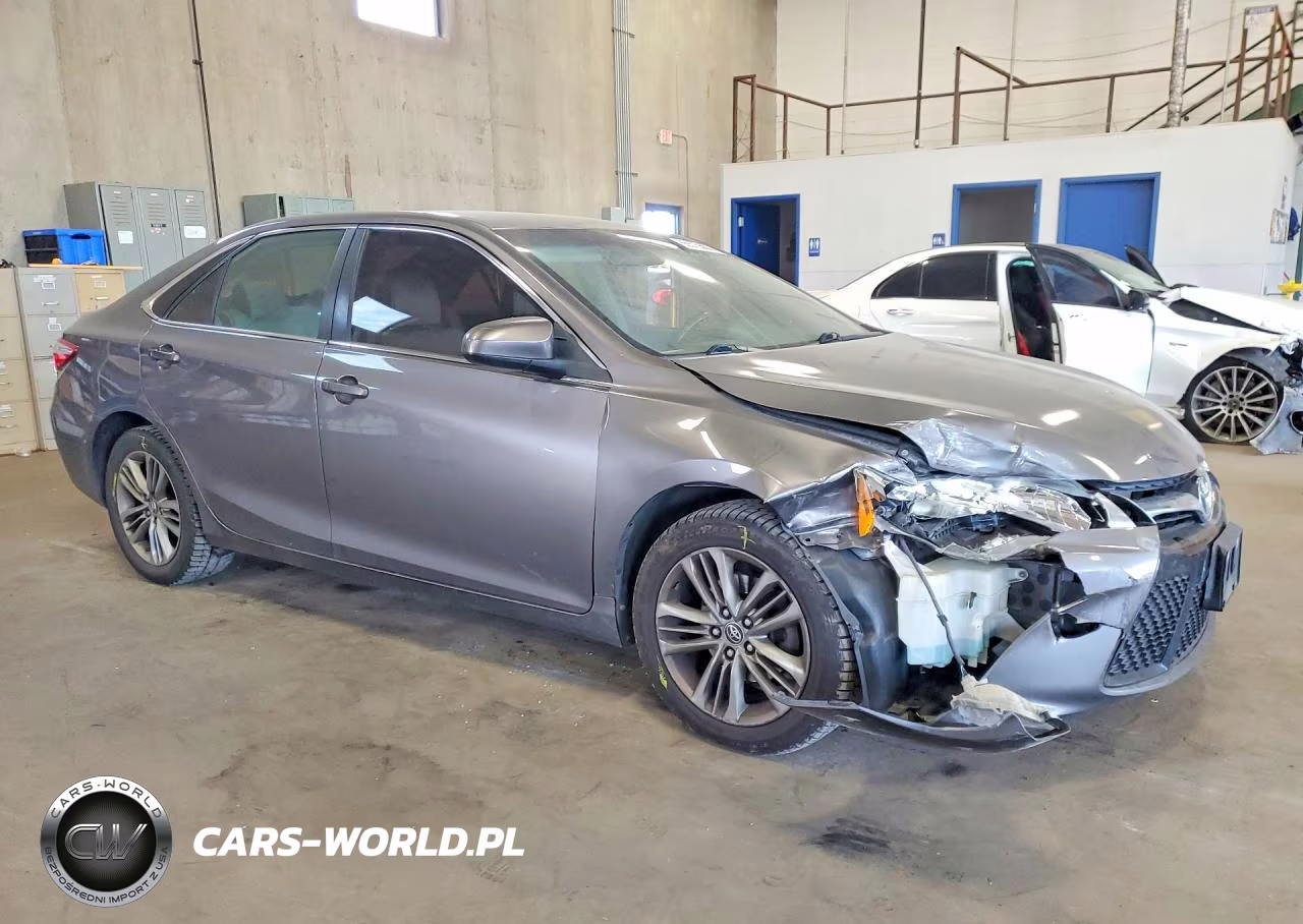 2015 Toyota Camry Se VIN:4T1BF1FK9FU892302 - 4