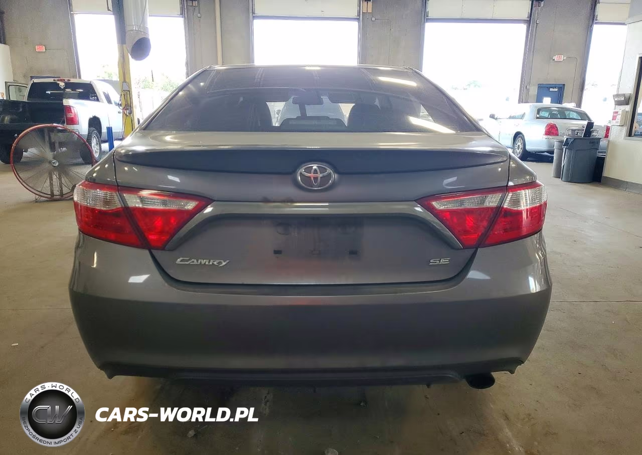 2015 Toyota Camry Se VIN:4T1BF1FK9FU892302 - 6