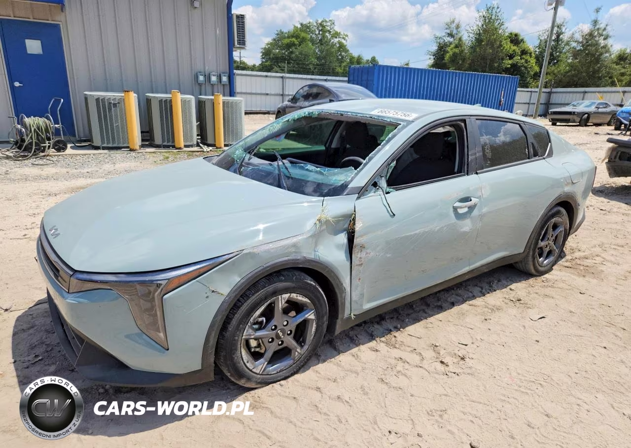 2025 Kia K4 Lxs VIN:3KPFT4DE9SE186193 - 1
