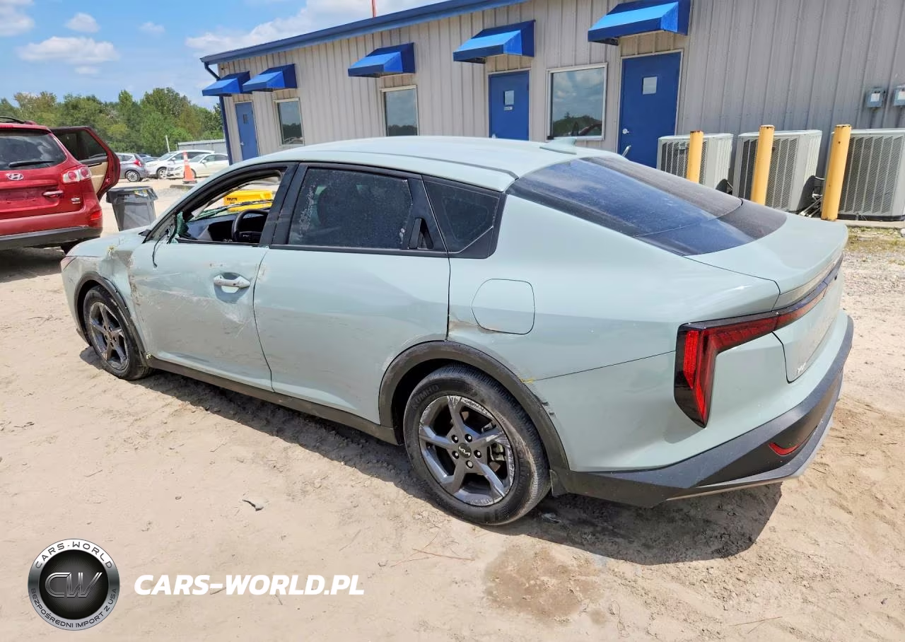 2025 Kia K4 Lxs VIN:3KPFT4DE9SE186193 - 2