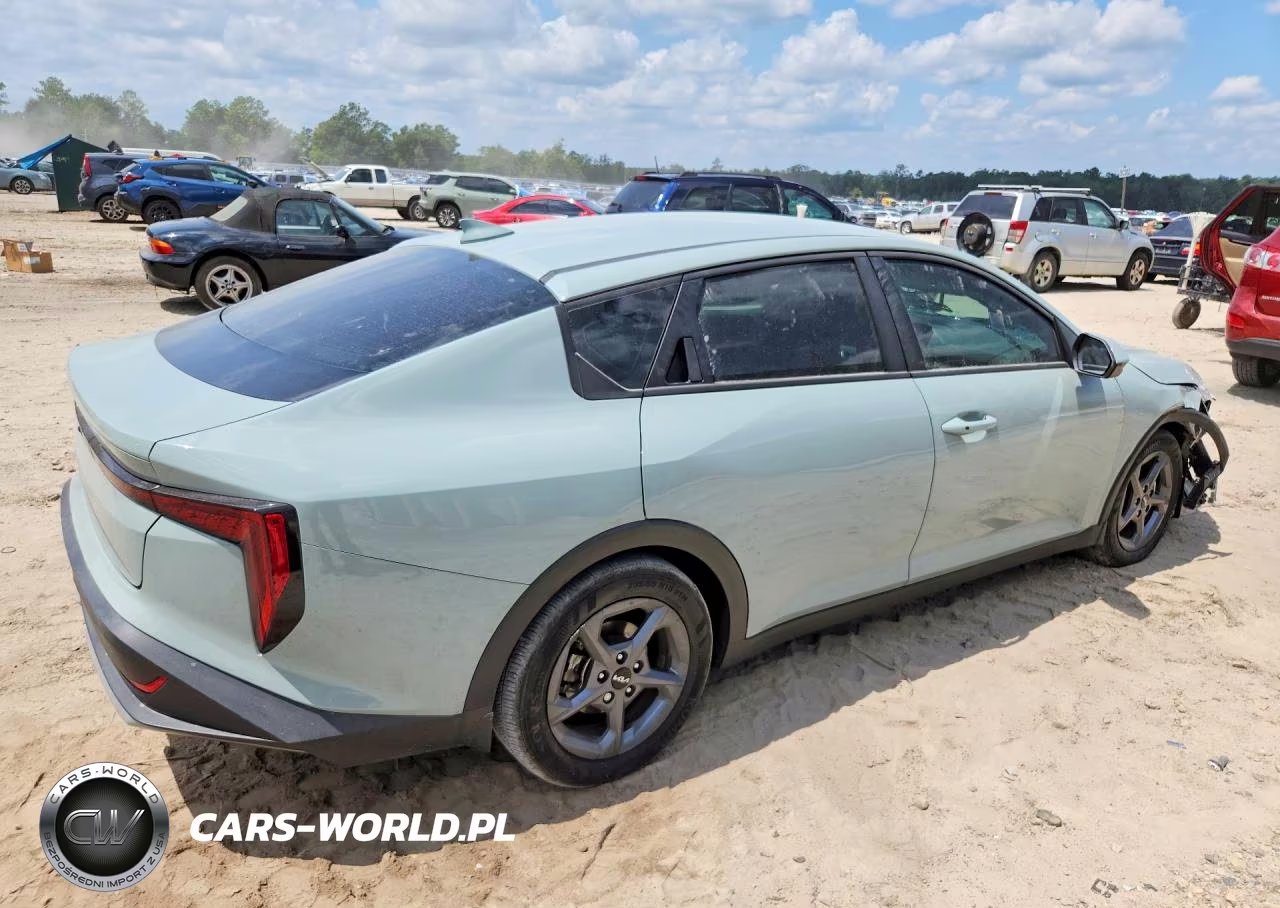 2025 Kia K4 Lxs VIN:3KPFT4DE9SE186193 - 3