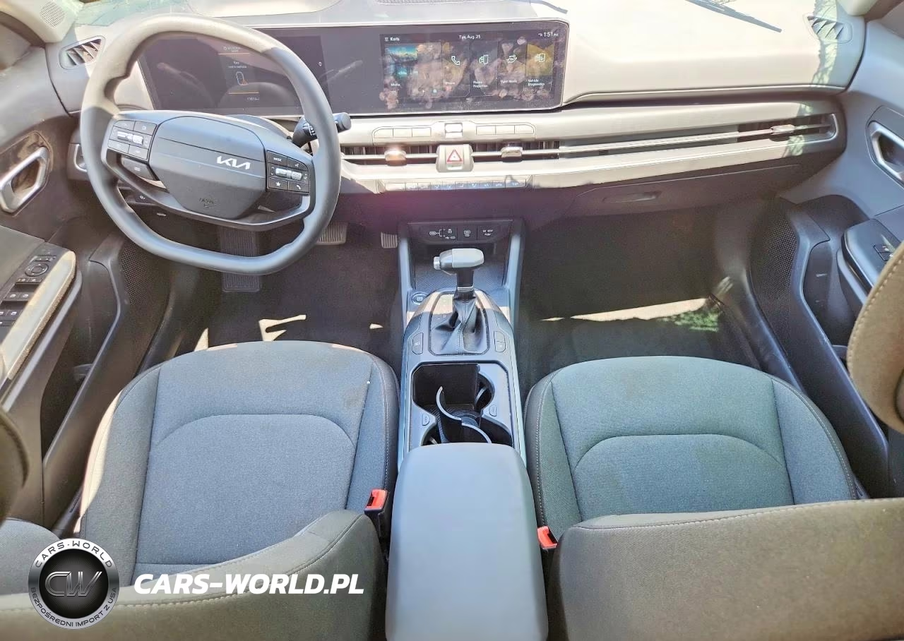 2025 Kia K4 Lxs VIN:3KPFT4DE9SE186193 - 8