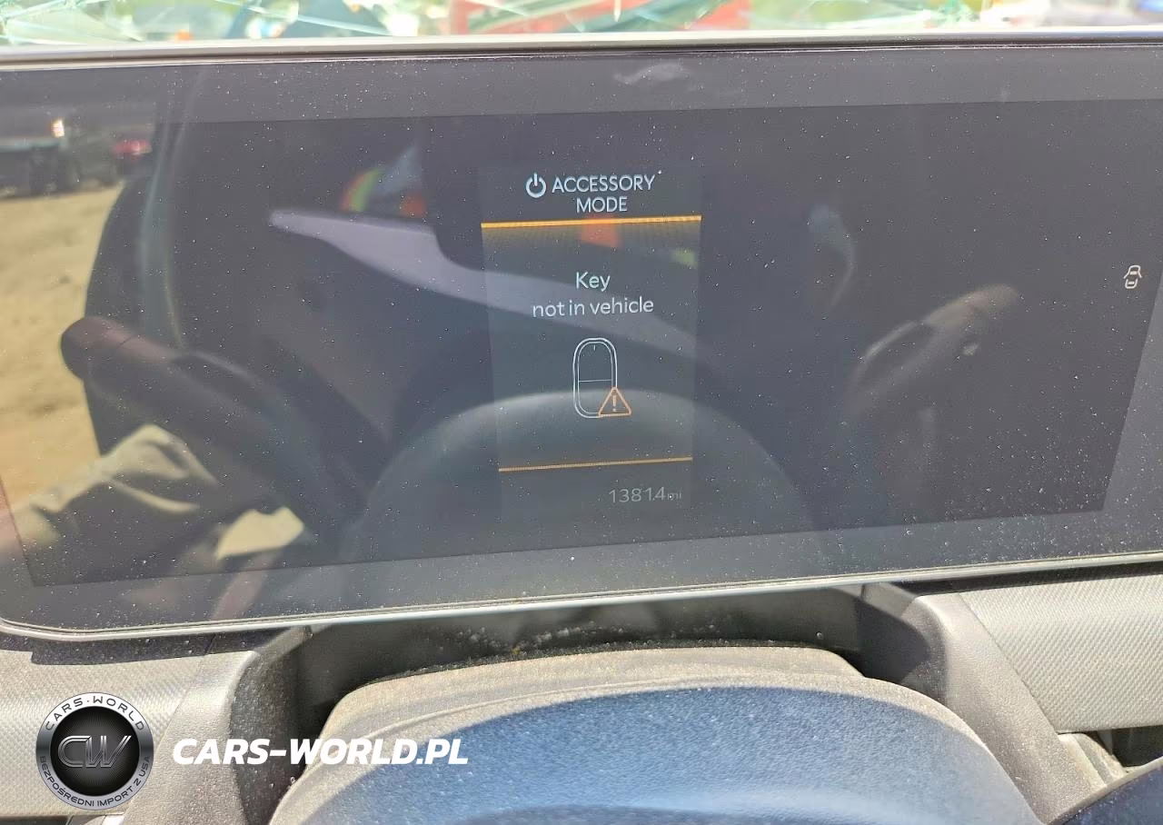 2025 Kia K4 Lxs VIN:3KPFT4DE9SE186193 - 9