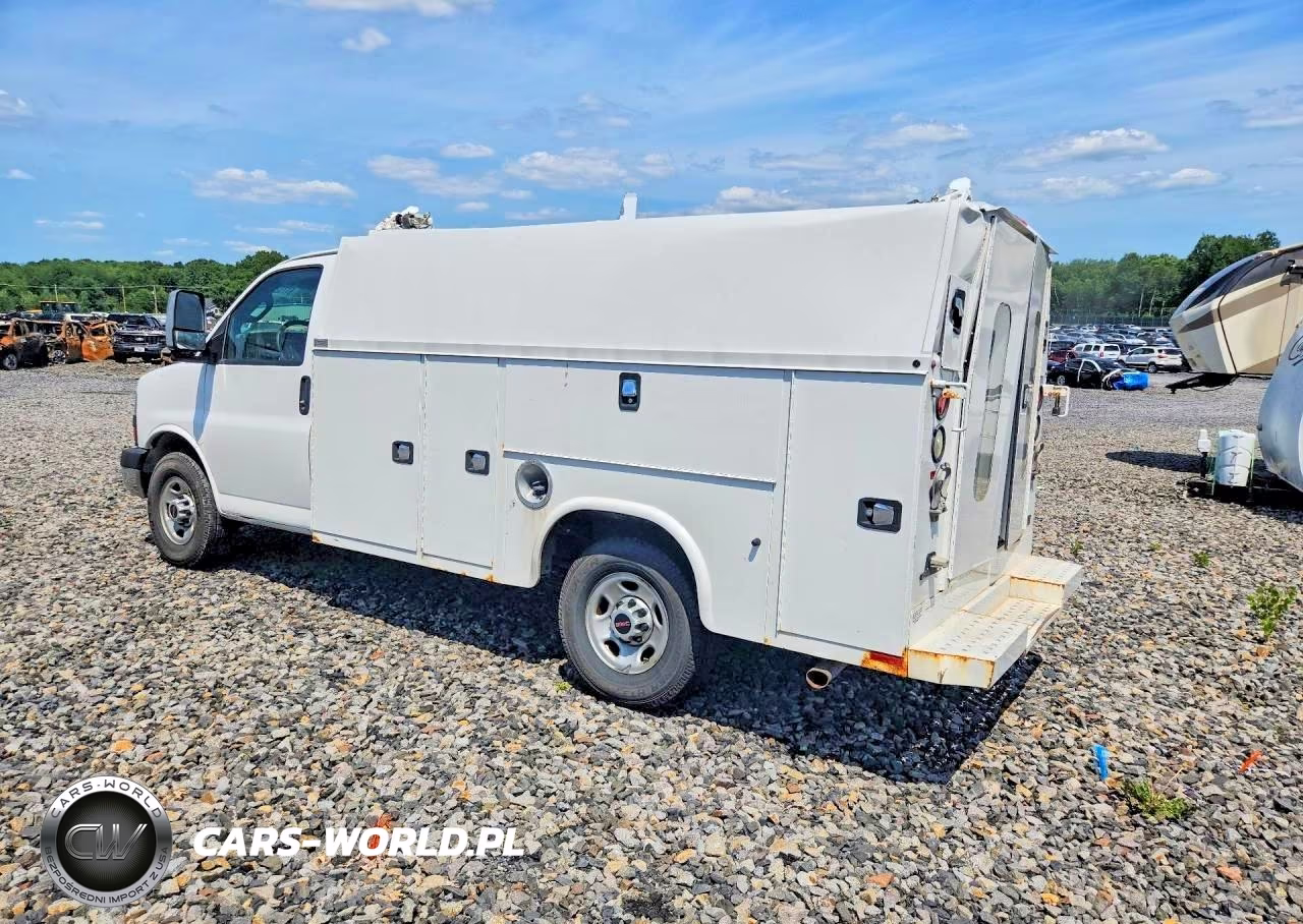 2016 GMC Savana Cutaway G3500 VIN:1GD07RFGXG1315747 - 2