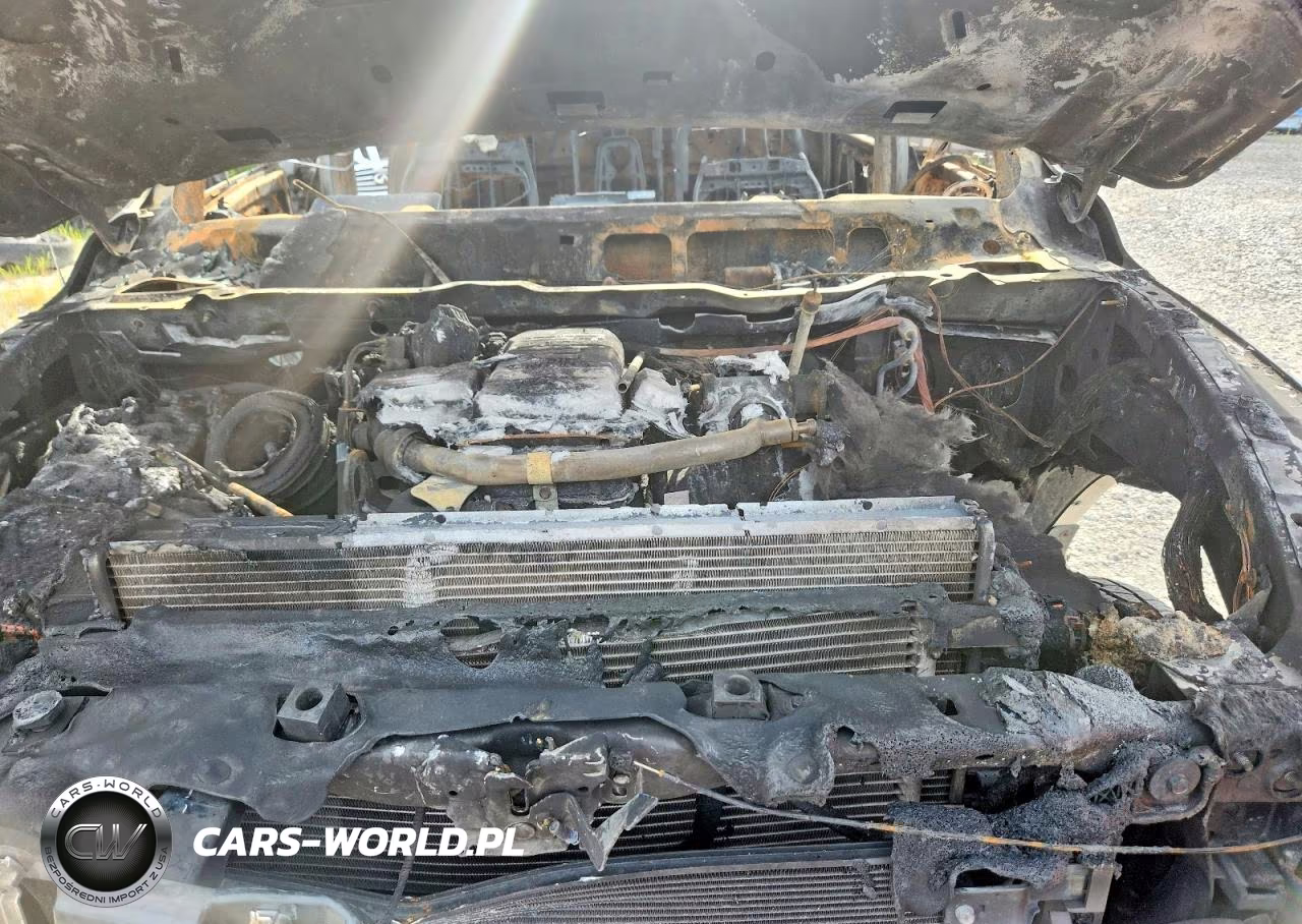 2018 Ram 3500 Laramie VIN:3C63R3JL8JG253620 - 11