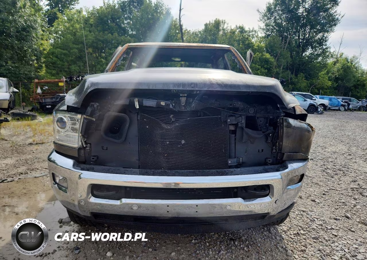 2018 Ram 3500 Laramie VIN:3C63R3JL8JG253620 - 5