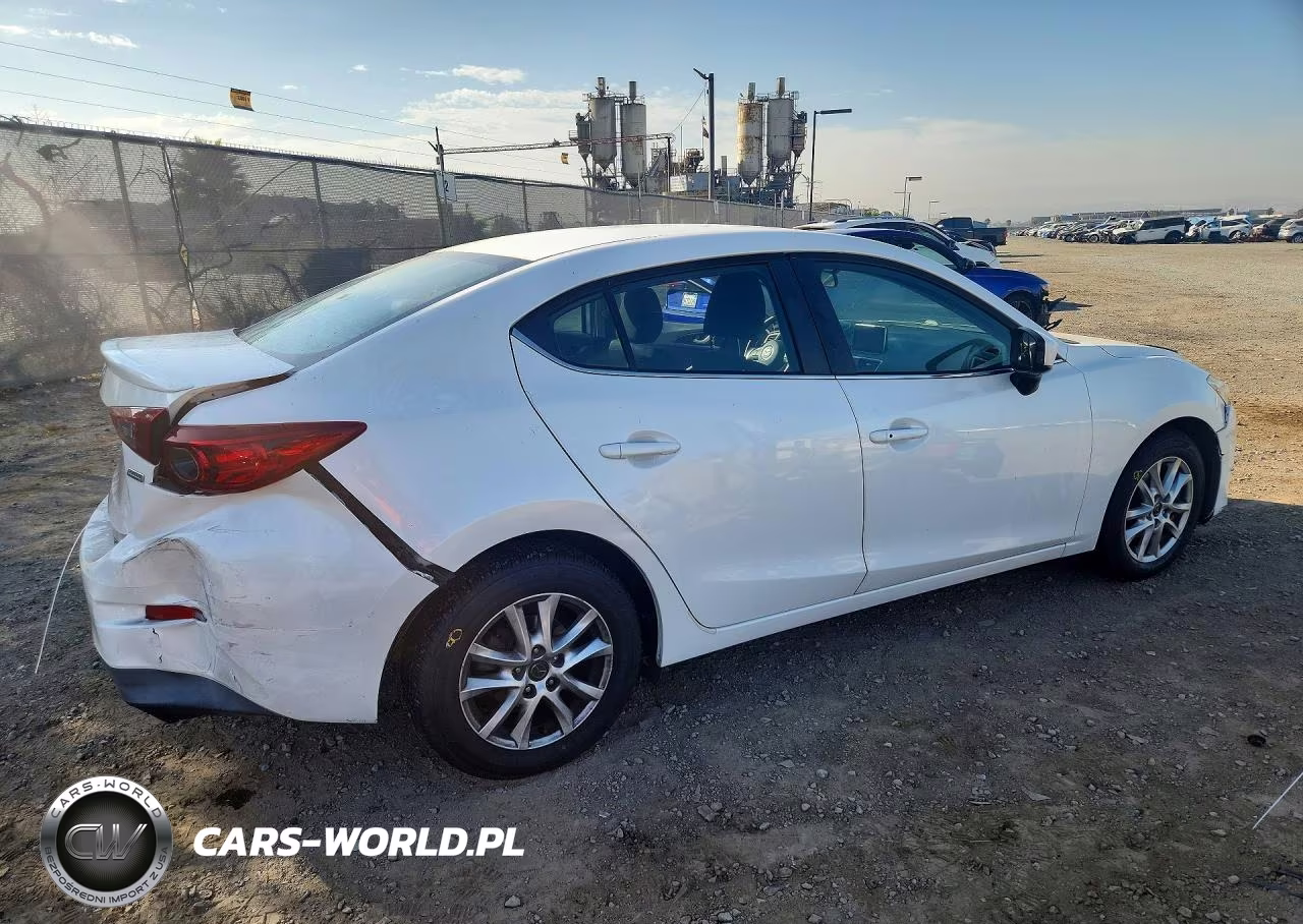 2015 Mazda 3 Touring VIN:3MZBM1V72FM230683 - 3