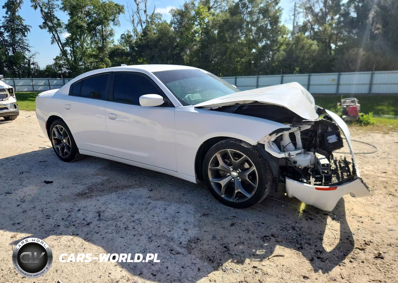 2015 Dodge Charger Sxt VIN:2C3CDXHG3FH832078 - 4